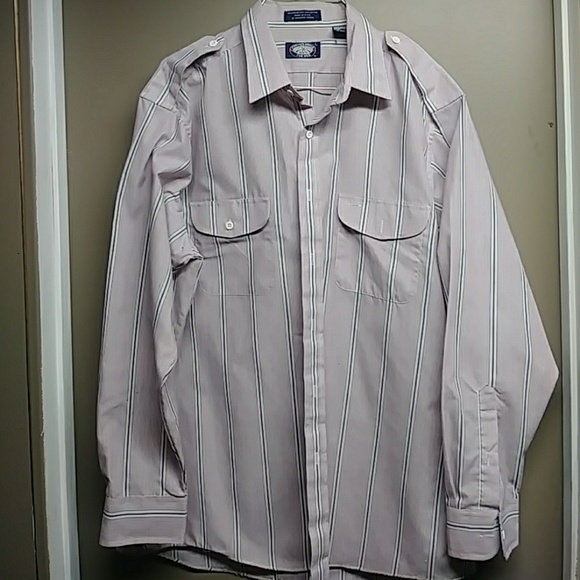 Knight's bridge casual button up! - Picture 2 of 4